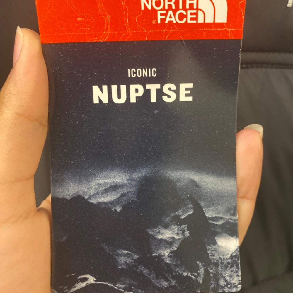 The north face Nuptse jacket Asian size L US M - Picture 4 of 5